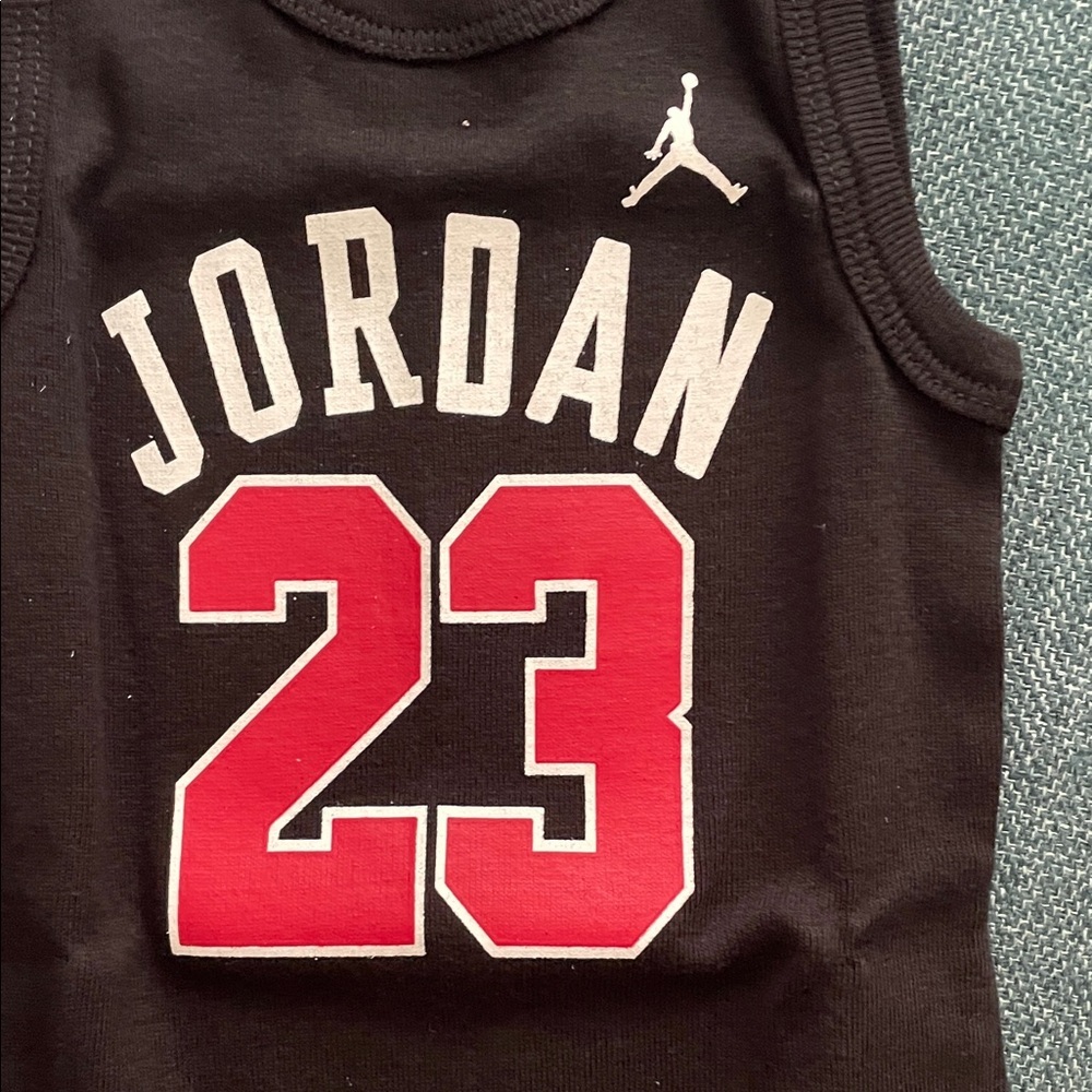 Jordan 3-Piece Set - Black, Red, and White 6-12months - Picture 3 of 7